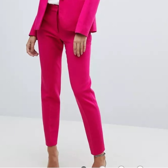 Soho Apparel Pants - SoHo Apparel Knit Cropped Pants, size XL
